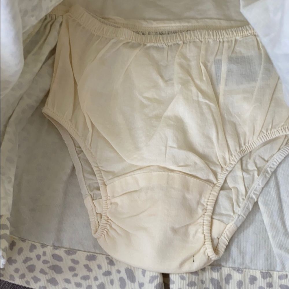 baby Gap girl corduroy dress (6-12months) - Picture 3 of 3